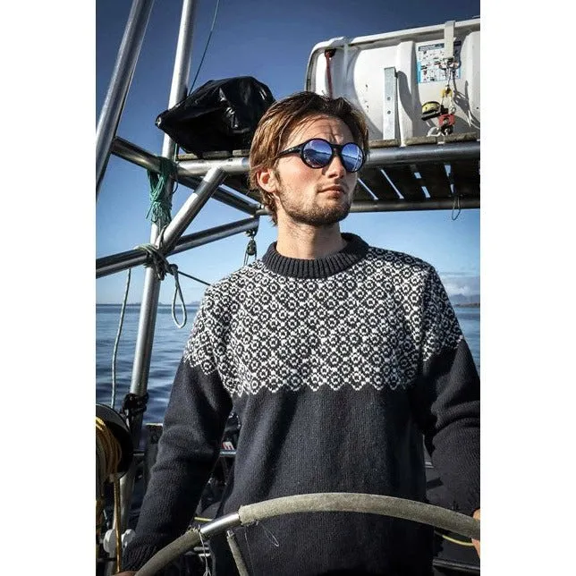BJORNOYA SWEATER CREW NECK INK/OFF WHITE