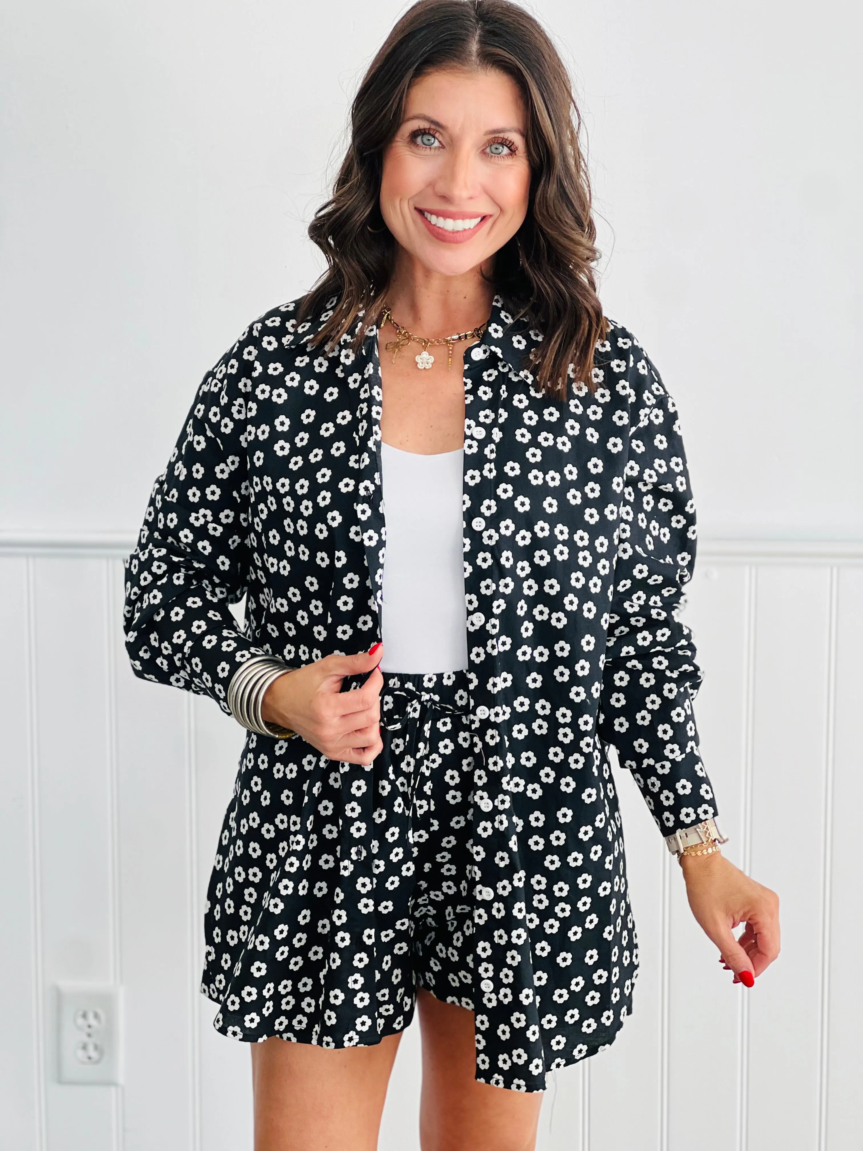 Black In Bloom Shirt & Shorts Set (Reg.)