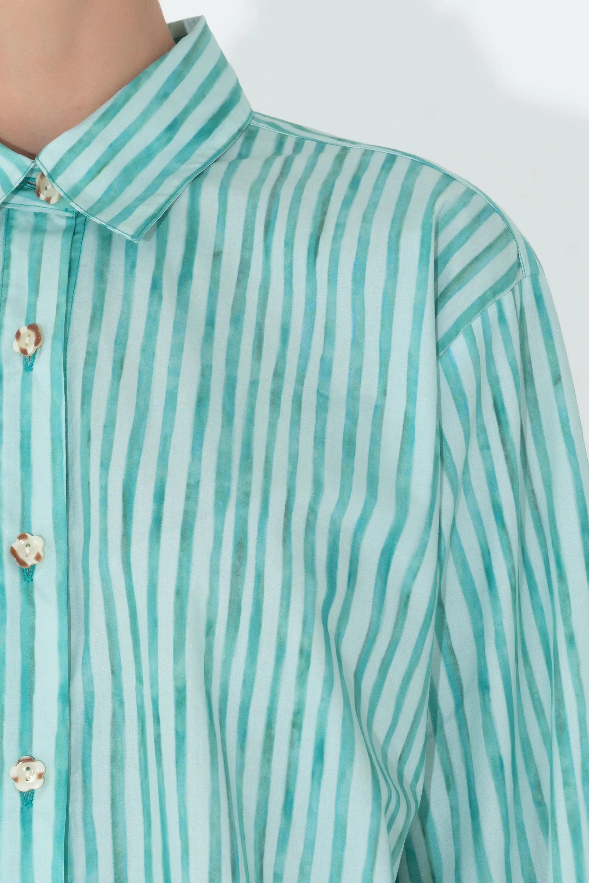 Boyfriend Shirt in Minty Fresh