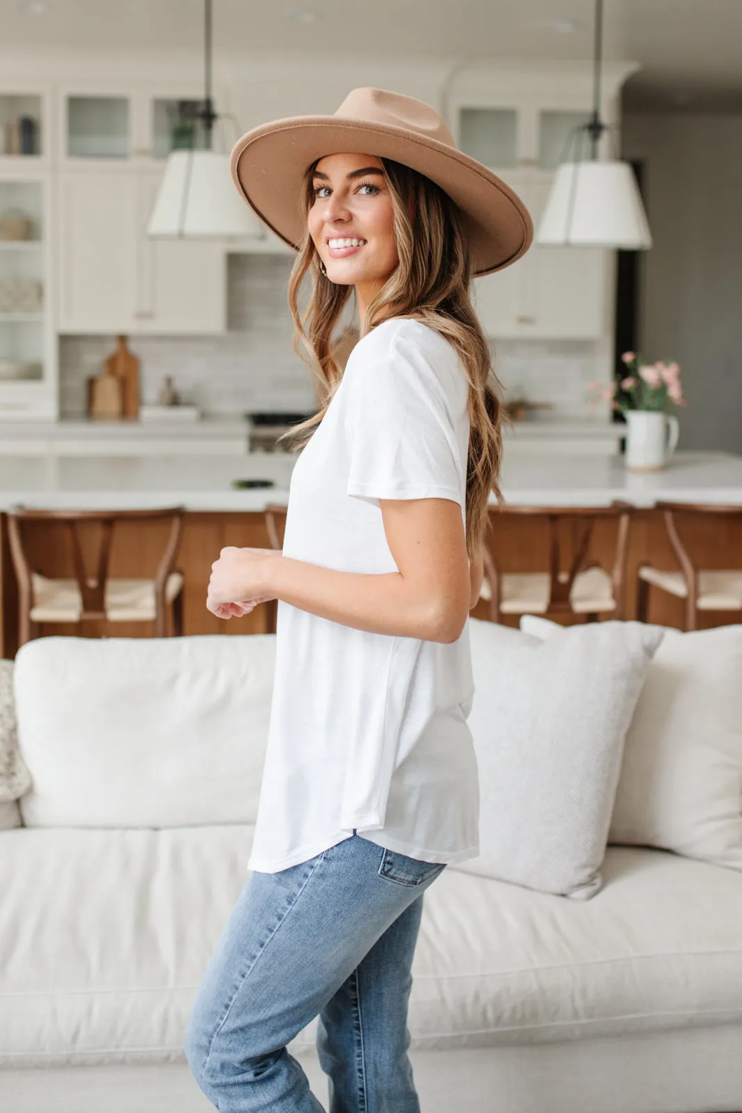 Breezy Air Tee In White - 4/14/2022