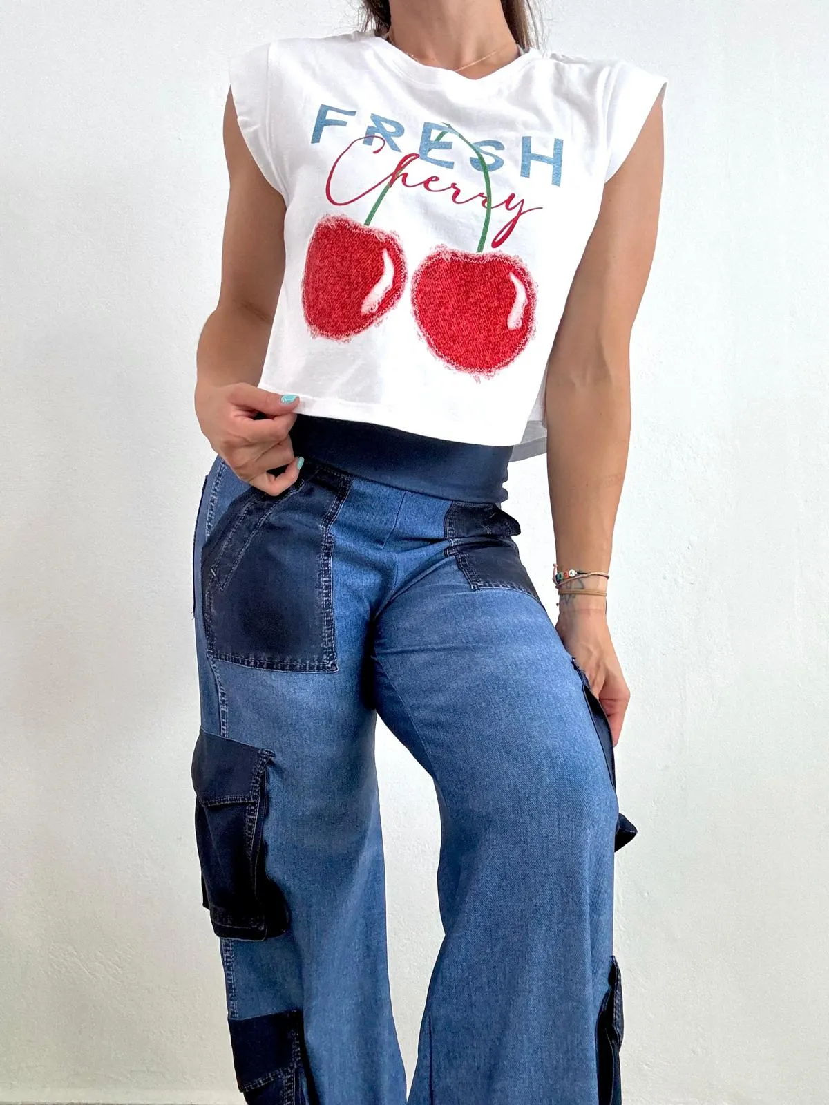 Fresh cherry white Crop Top