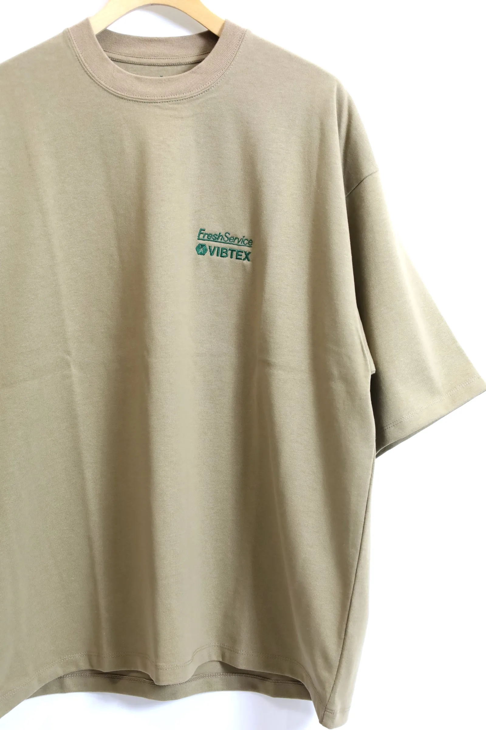 Fresh Service / VIBTEX for FreshService S/S CREW NECK TEE-Beige