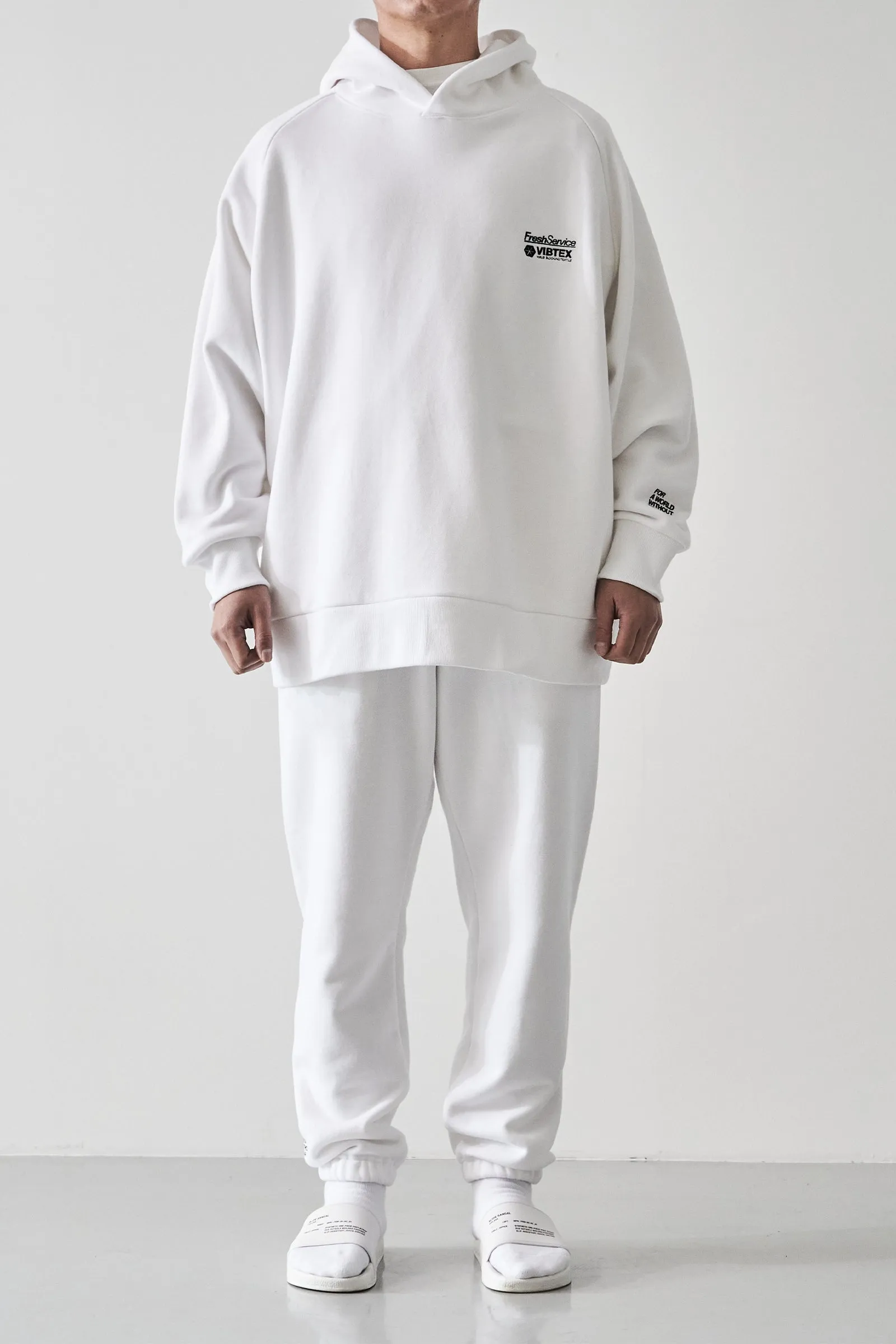 Fresh Service / VIBTEX for FreshService SWEAT PULL HOODIE - White