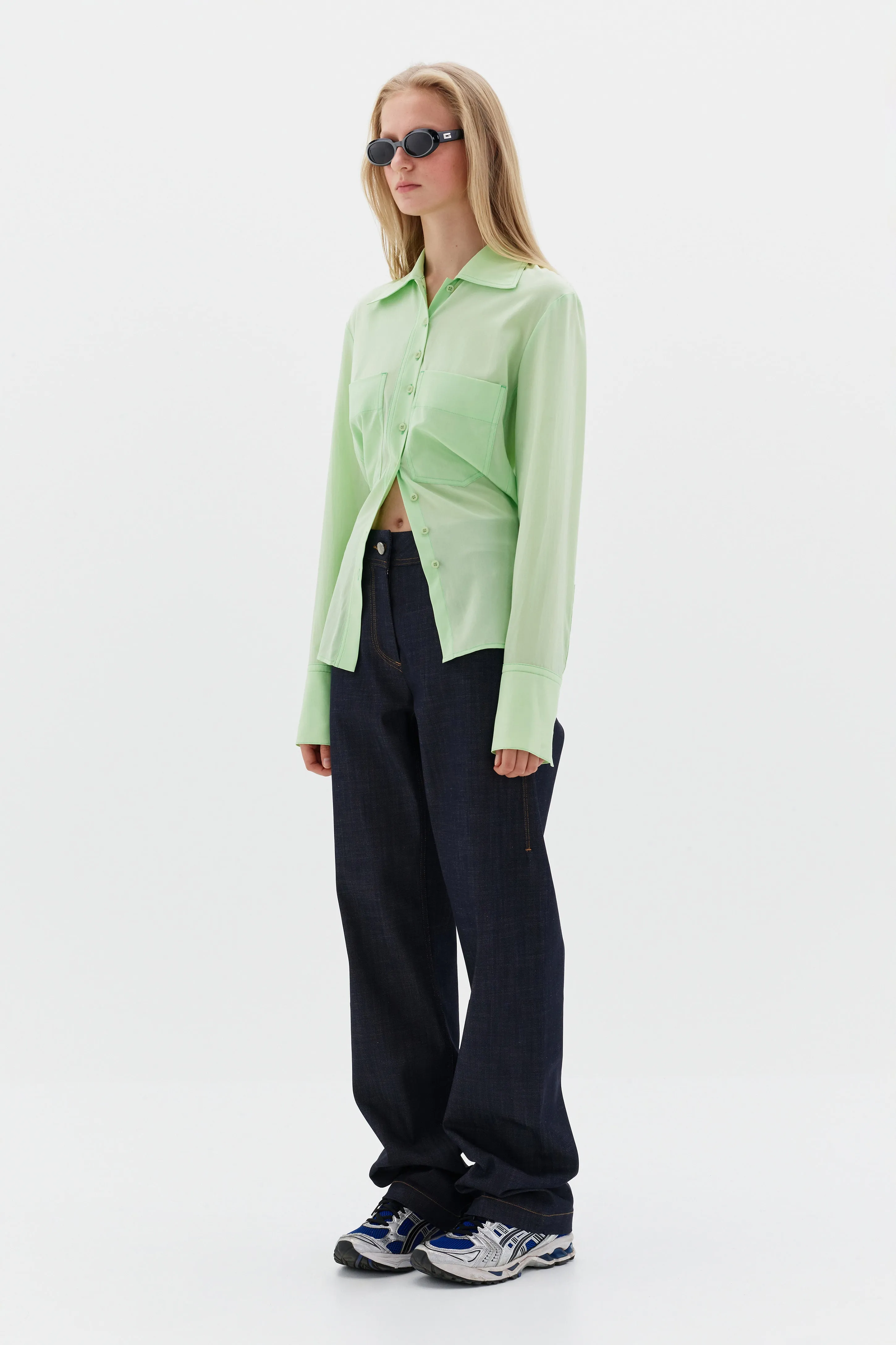 STRAIGHT FIT JEANS