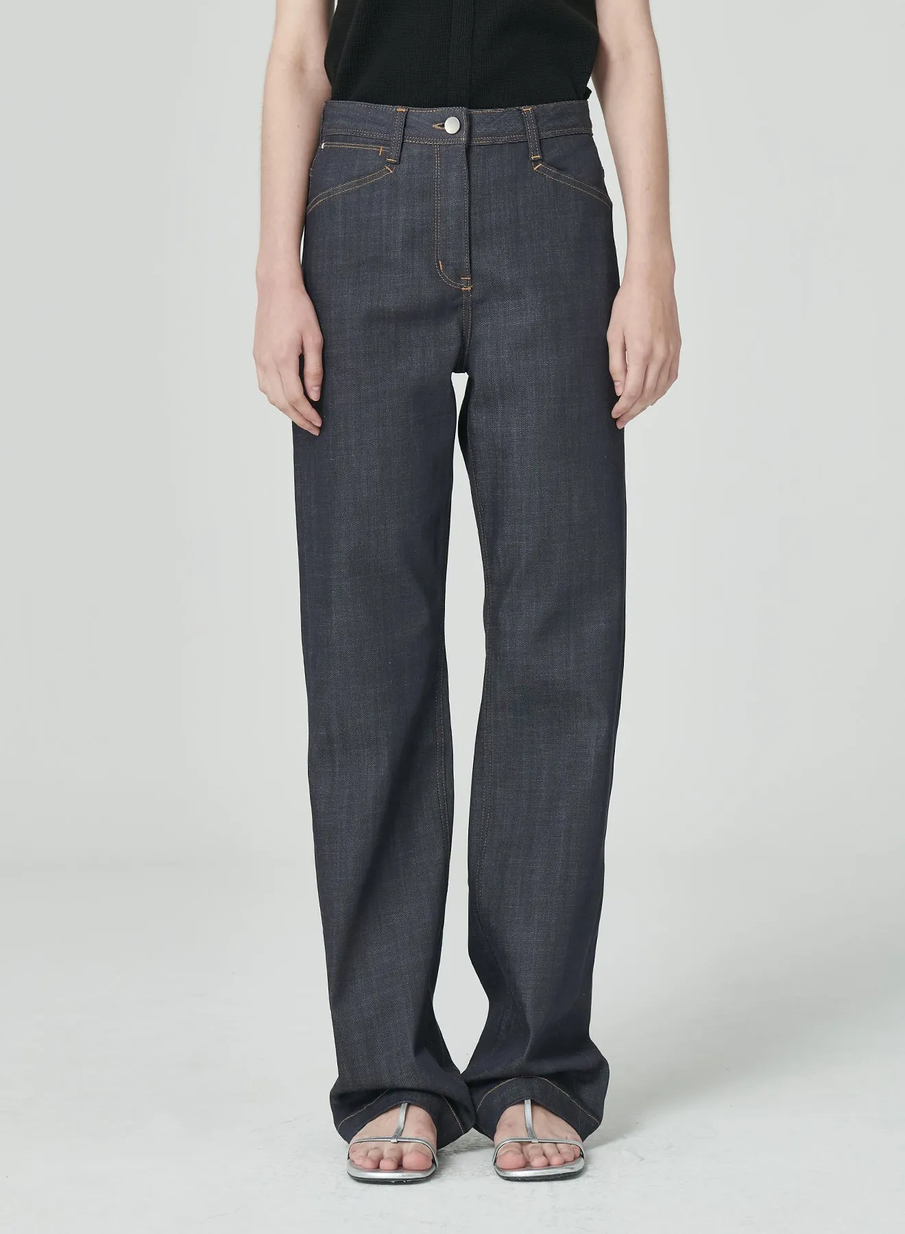 STRAIGHT FIT JEANS