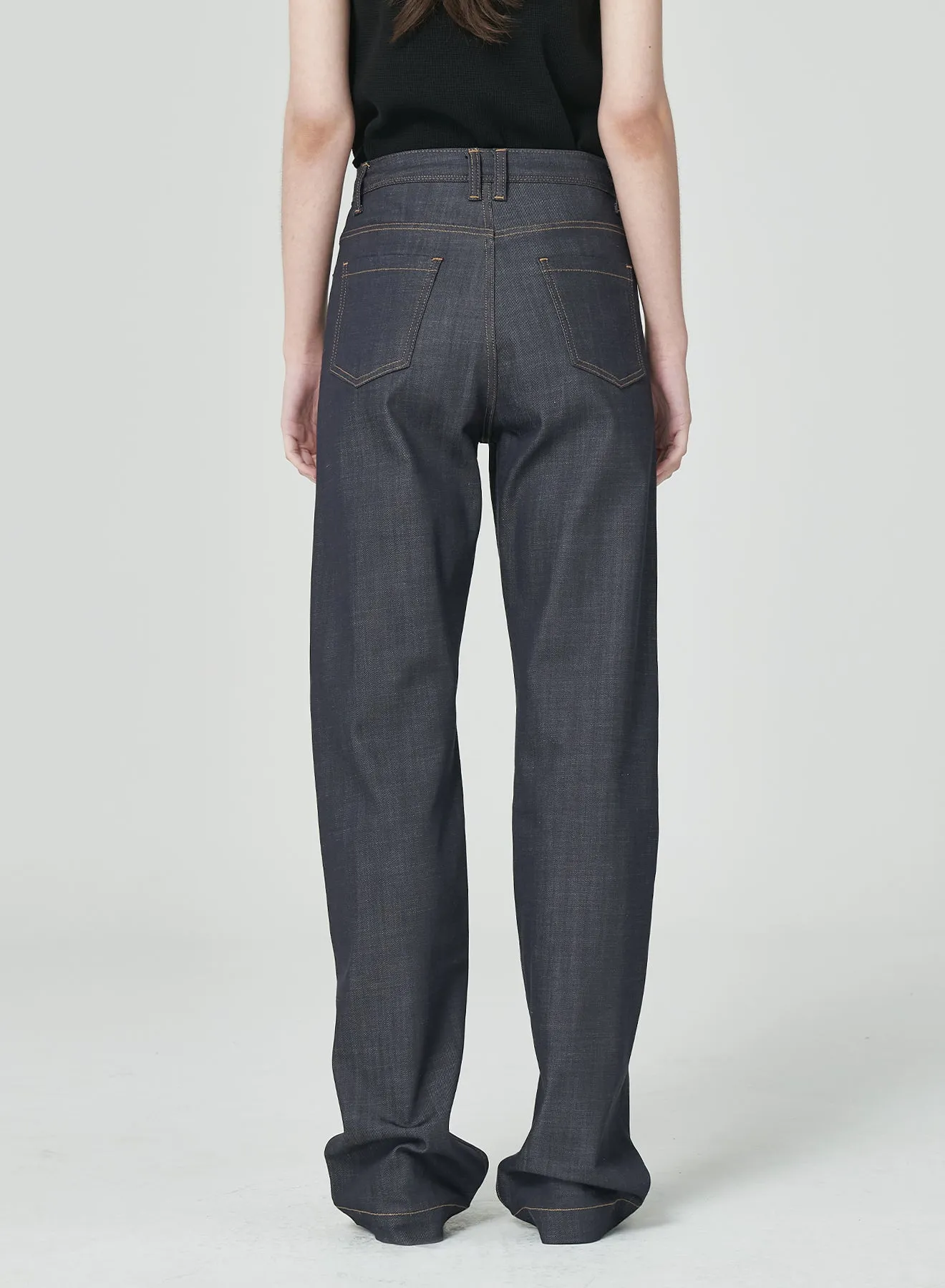 STRAIGHT FIT JEANS